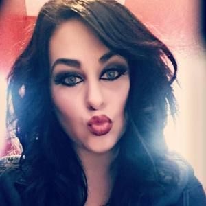 Meet your Posher, Antonia